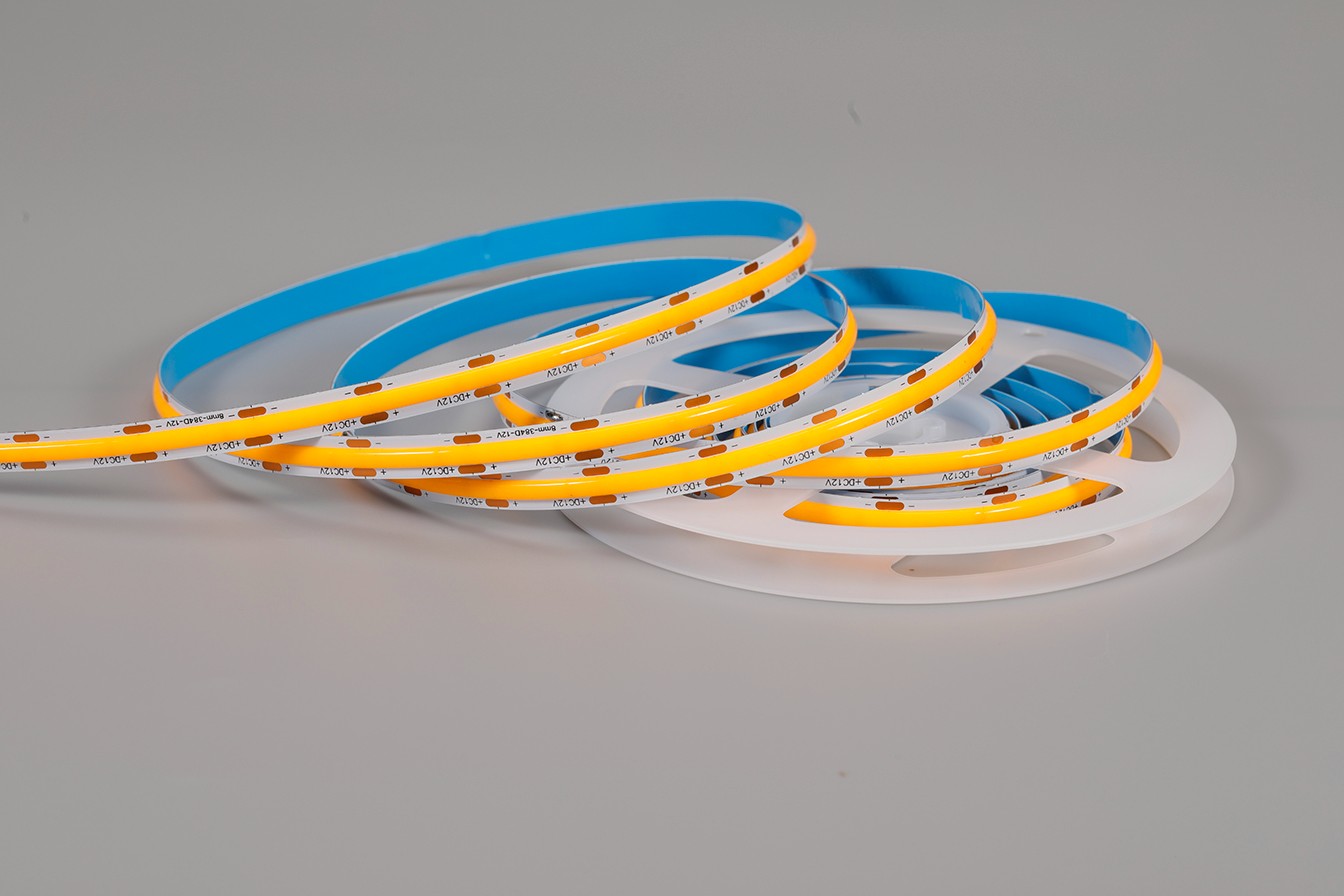 320燈 5v/12v/24v 8mm 裸板燈帶